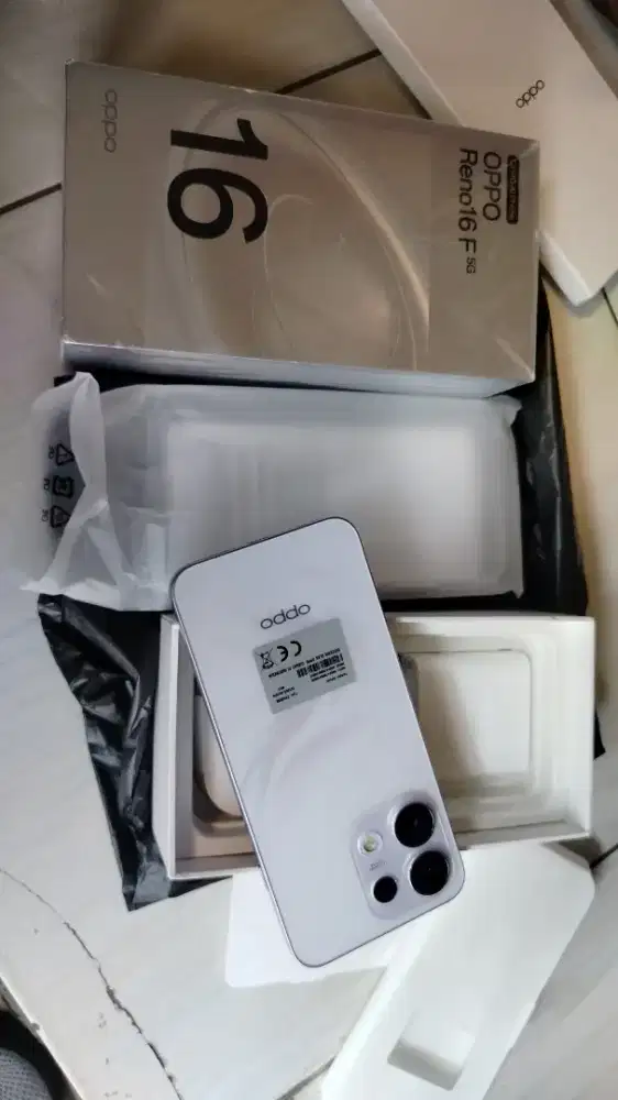 Oppo Reno 16f 5g 8/256