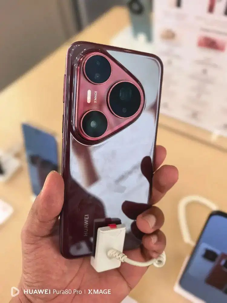 Huawei Pura 80 Pro RED Huawei DP Mall Semarang