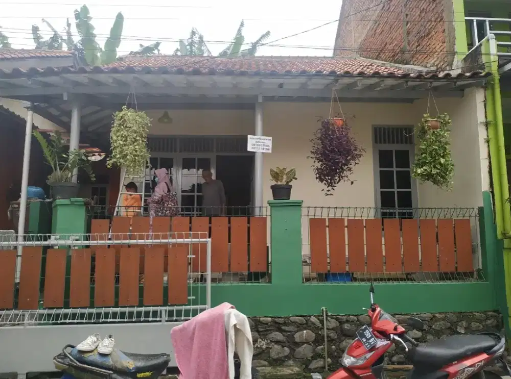 Disewakan rumah lokasi strategis di Cimanggu Bogor