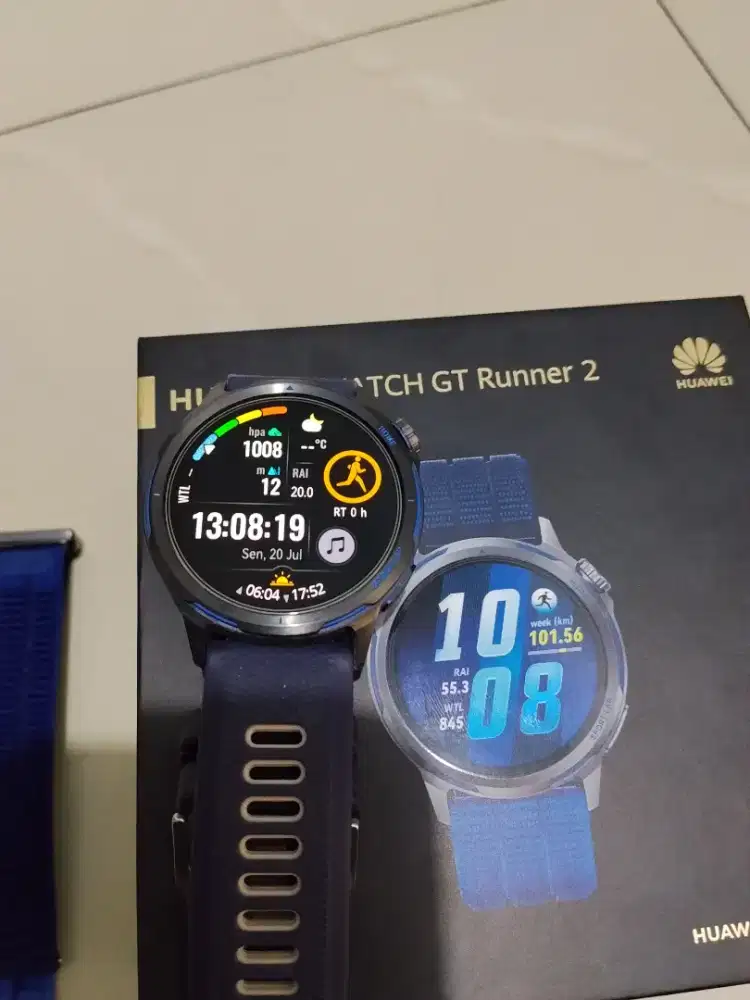 Smartwatch Huawei GT Runner 2 fullset biru garansi resmi