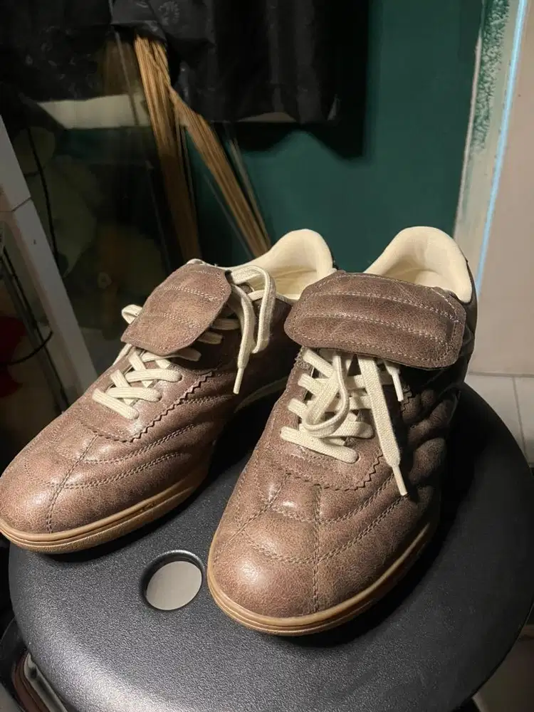 Sepatu Zara Size 39 (Unisex Bisa pakai cewe cowo )