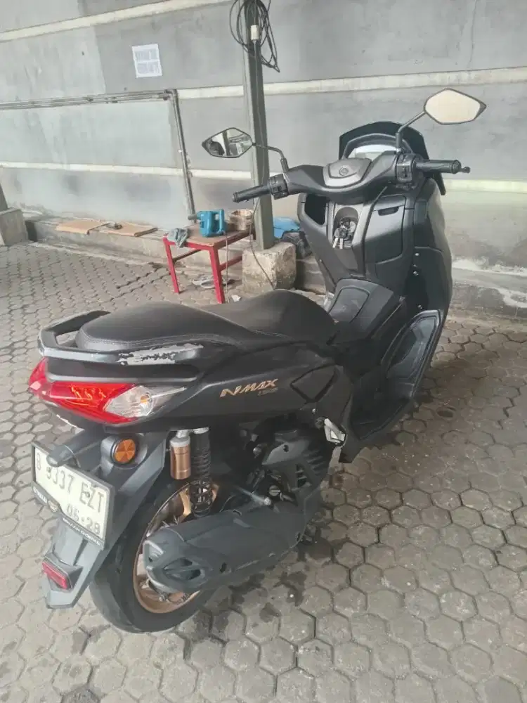 Yamaha nmax tangan pertama