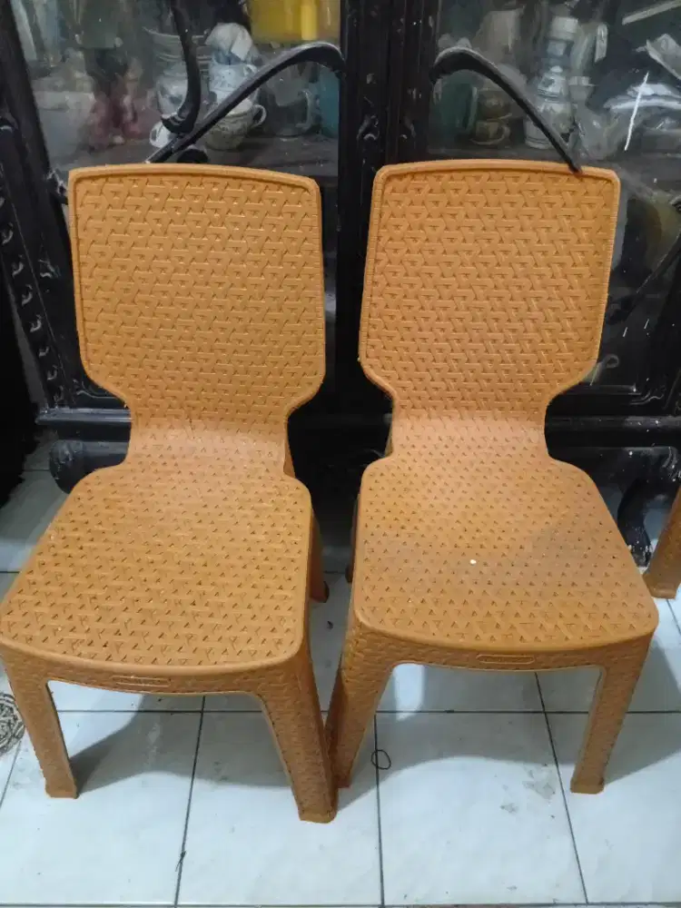 DIJUAL BANGKU TABITA HARGA 2 BANGKU