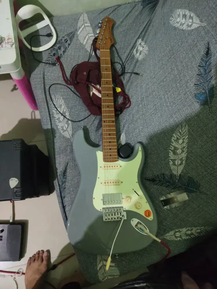 Gitar elektrik Sqoe SEST 600 Like New