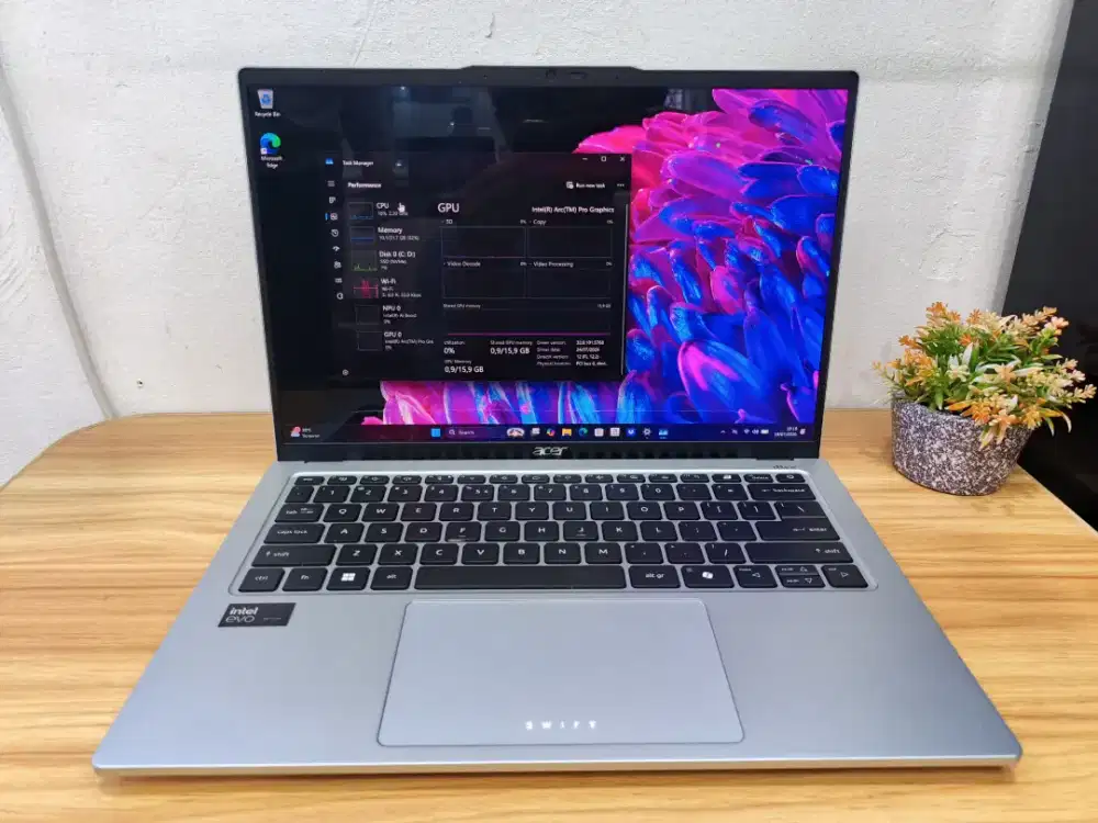 Acer Swift SFG14
ULTRA 5 125H
RAM 32GB
SSD 512GB/14 FHD
WIN 11