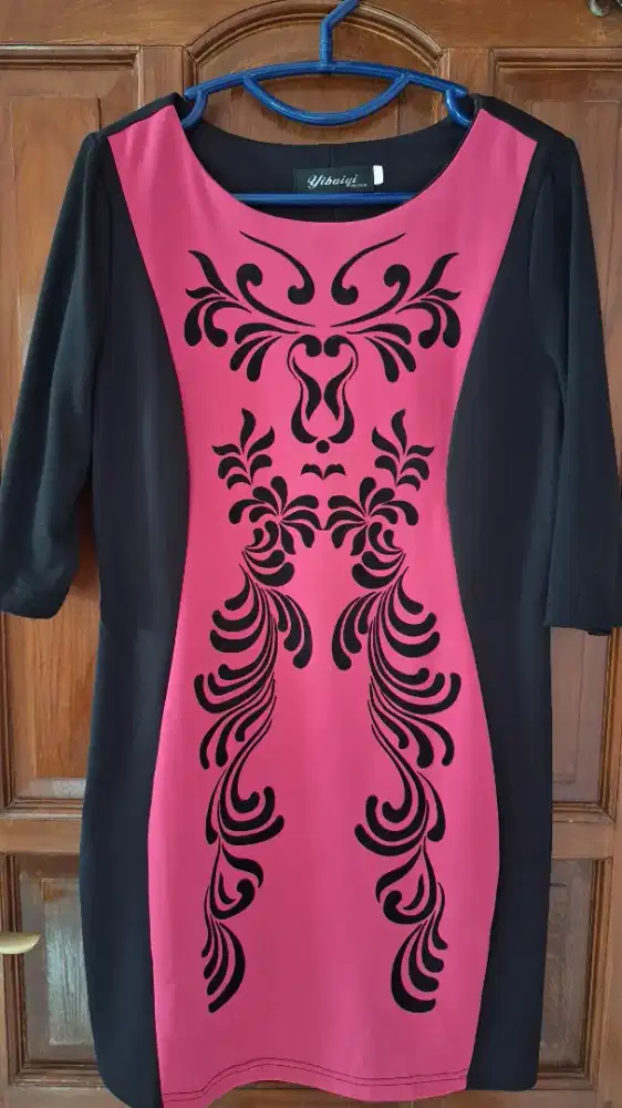 Baju terusan wanita