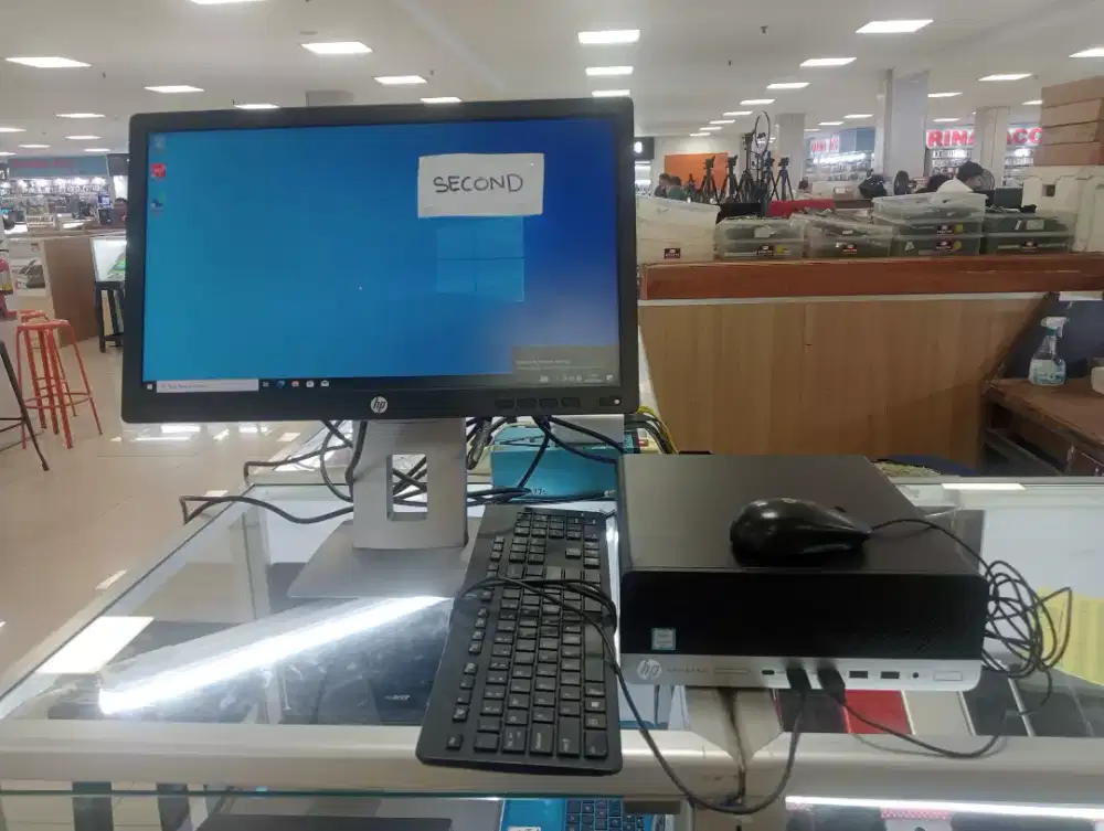 PC MINI + MONITOR/LAYAR HP