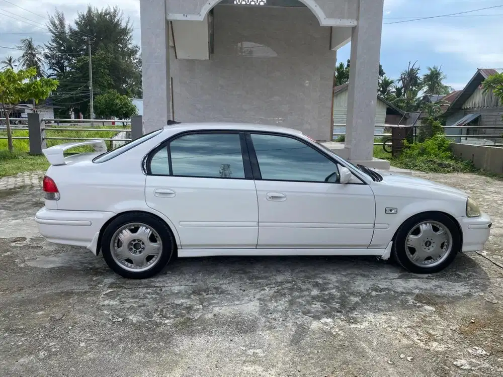 Jual mobil pribadi sedan civic ferio 1997