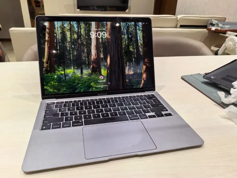 Macbook Air M1, Mulus no minus