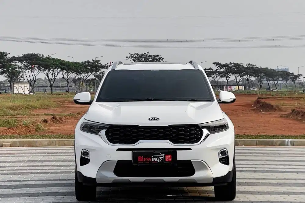 Kia Sonet 1.5 Premiere Sunroof AT Matic 2021 Putih Metalik