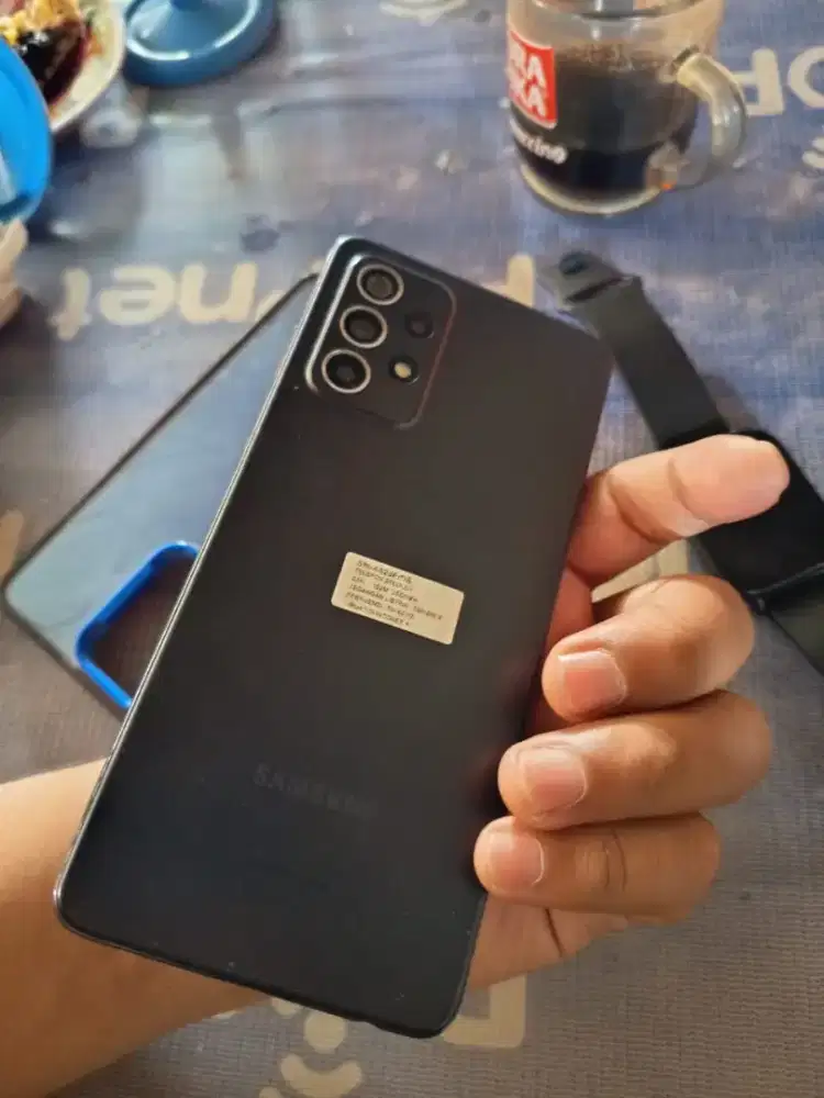 SAMSUNG GALAXY A52 (HITAM)