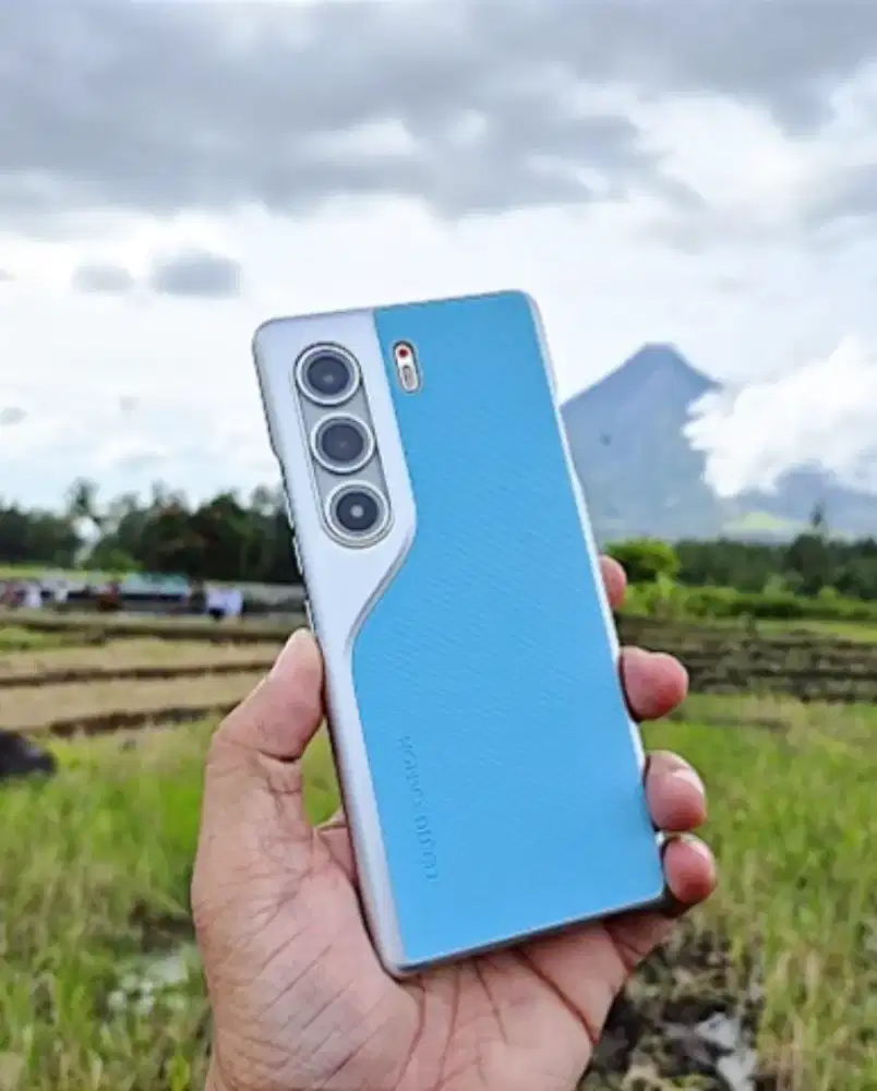 Tecno Camon 40pro 5G _ 12GB / 256GB