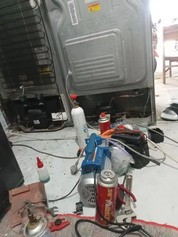 Servis AC ,kulkas dan mesin cuci