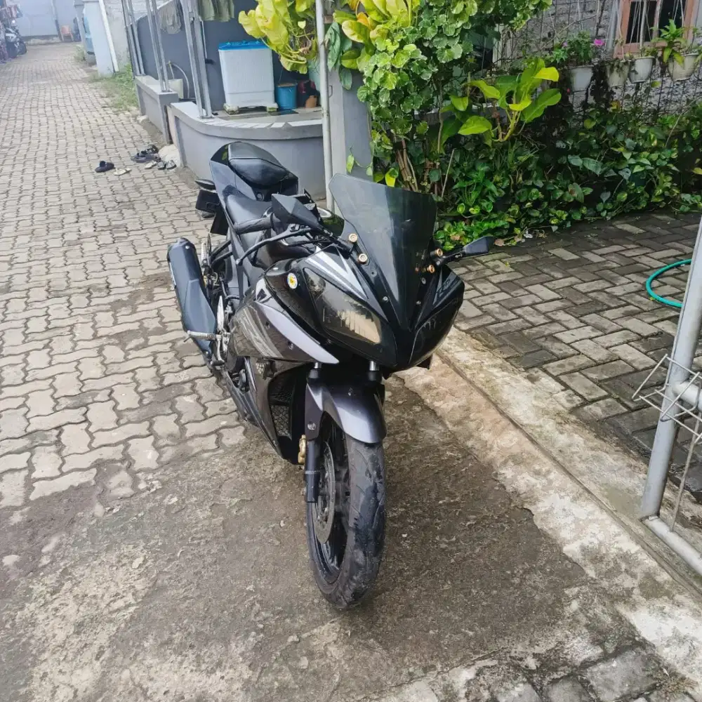 Yamaha R15 dijual