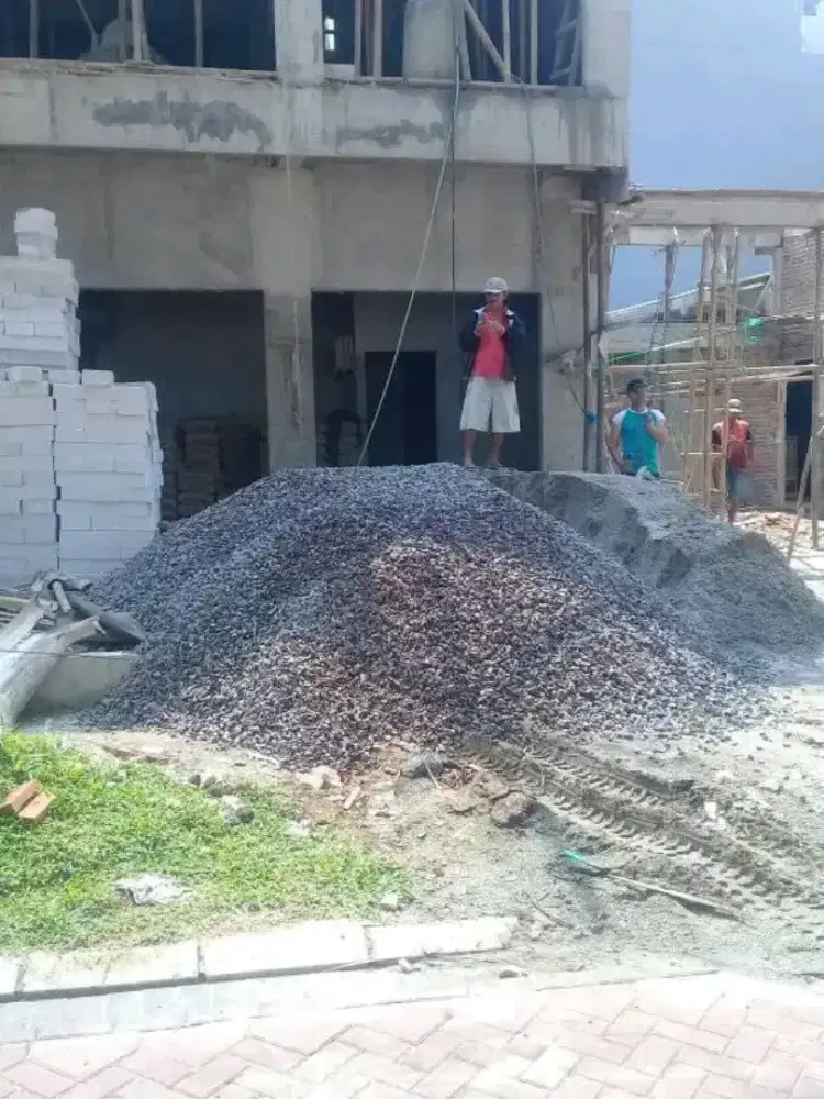 Batu split 1/2 super. 6,4 kubik