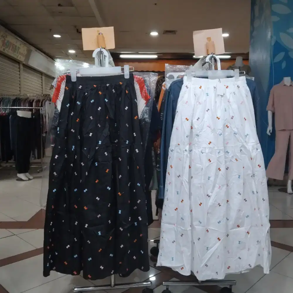 Di jual rok bahan katun
