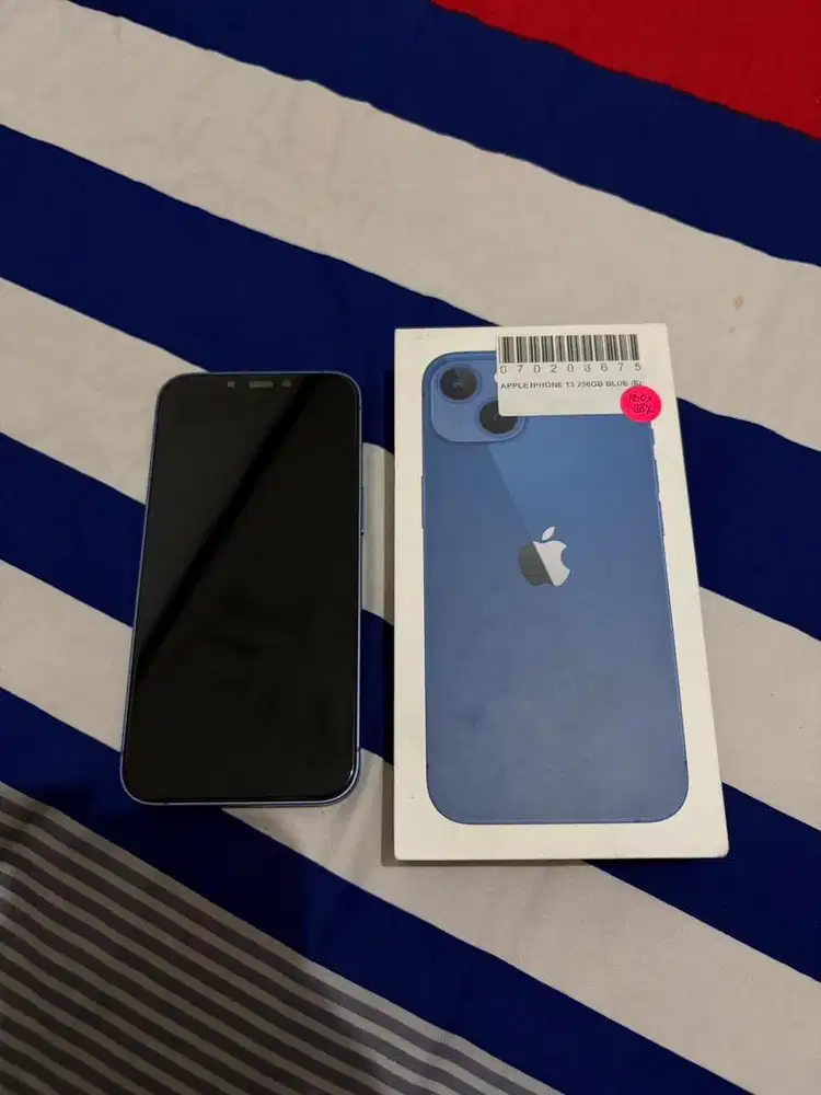 Iphone 13 BASIC 256Gb Second Resmi Indo FULLSET BOX
