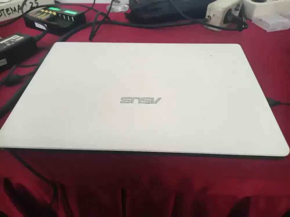 Laptop Asus murmer