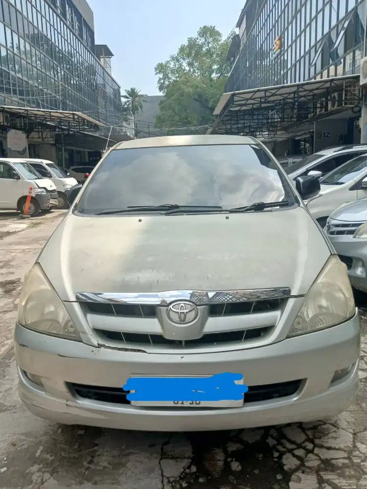 Kijang inova 2005