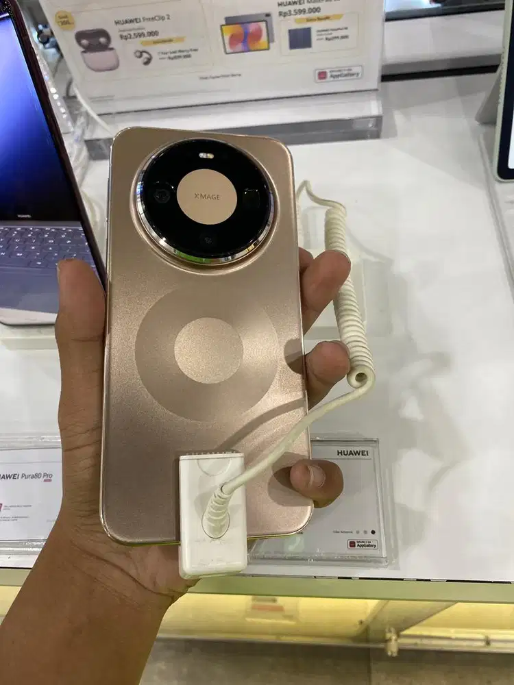 HUAWEI Meta80 Pro