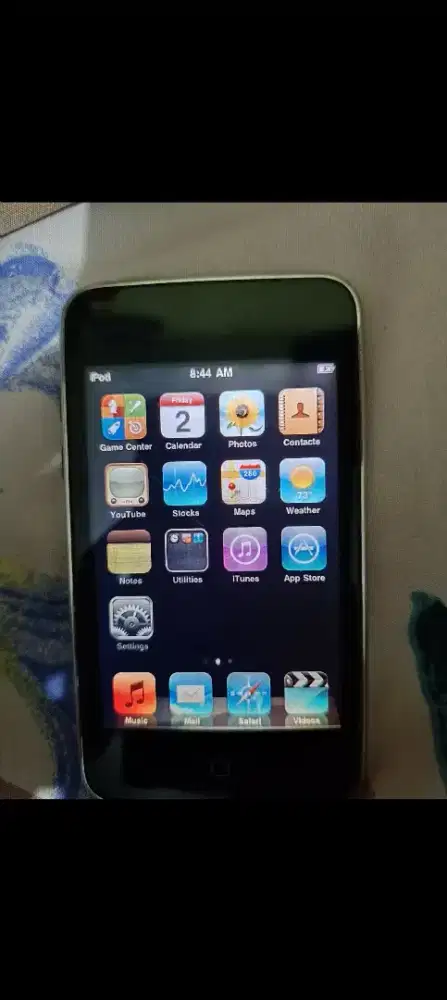 Dijual Ipod Touch Gen 2 kapasitas unit only.