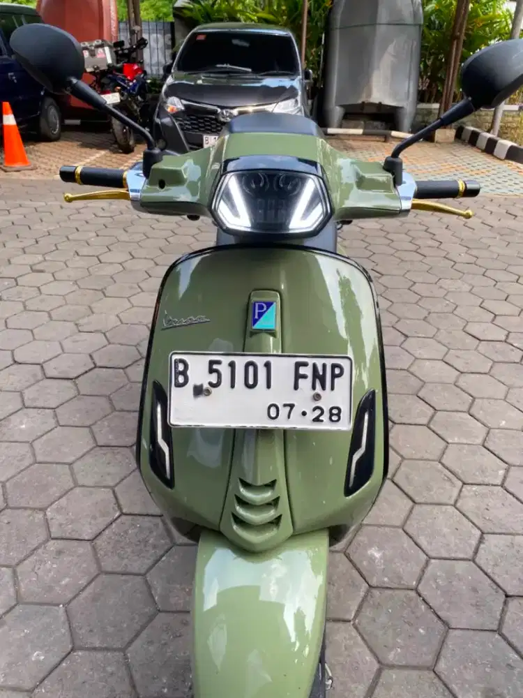 DIJUAL VESPA S SPRINT 150 GREEN