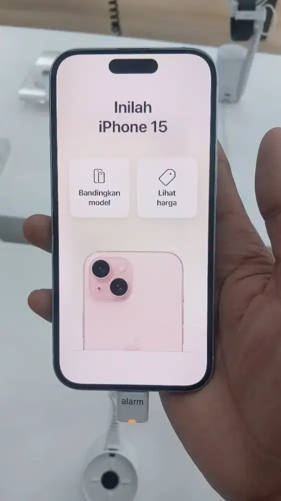 PROMO KREDIT IPHONE 15 BASIK BERGERANSI RESMI IBOX