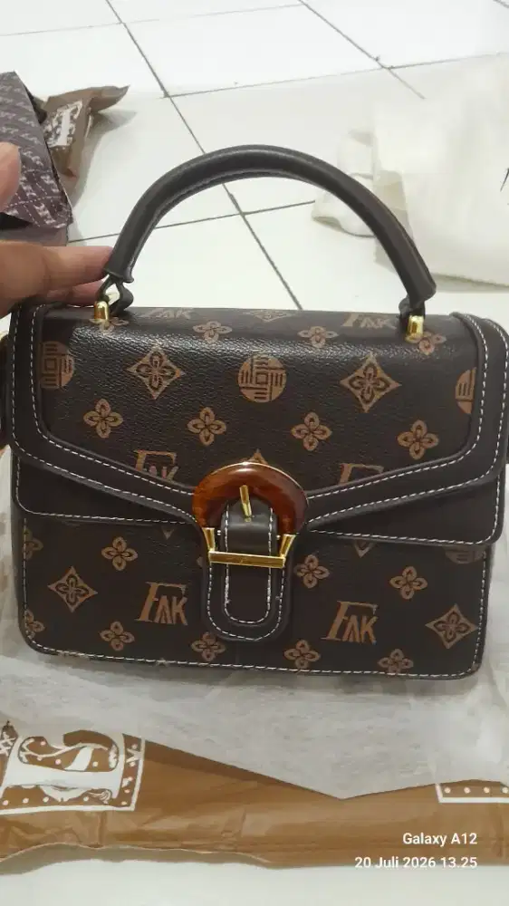 Dijual aja sayang tidak terpakai.