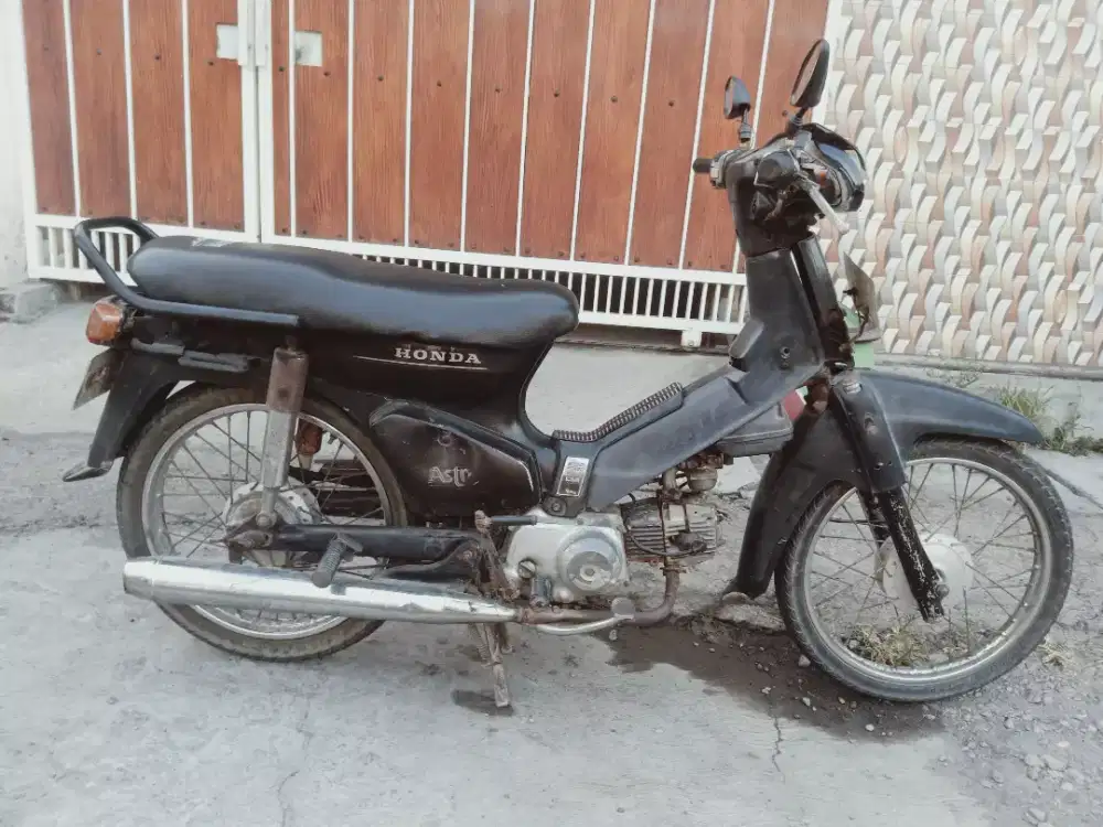 Di cari Astrea 800 atau sejenisnya