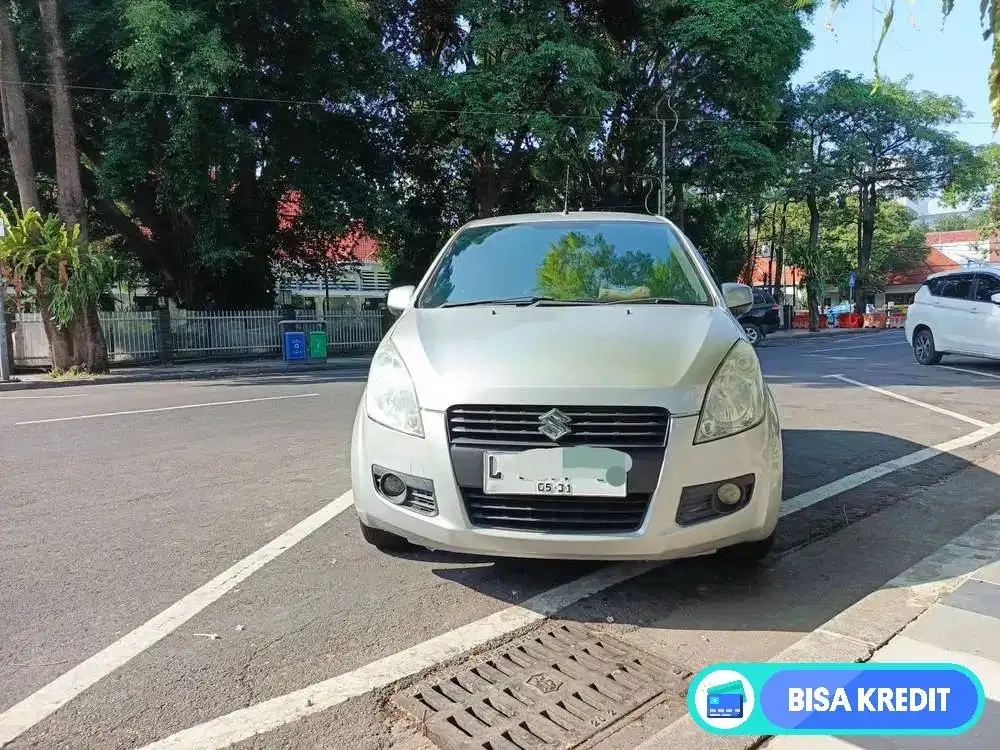 Suzuki Splash 2011 MT