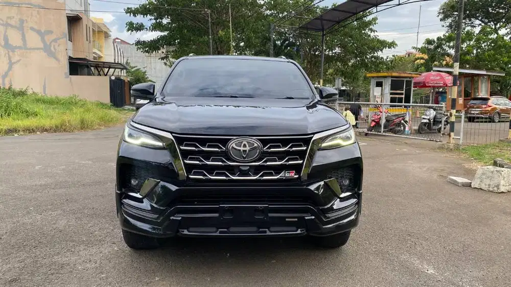 Toyota Fortuner 2.8 GR 4x4 2023