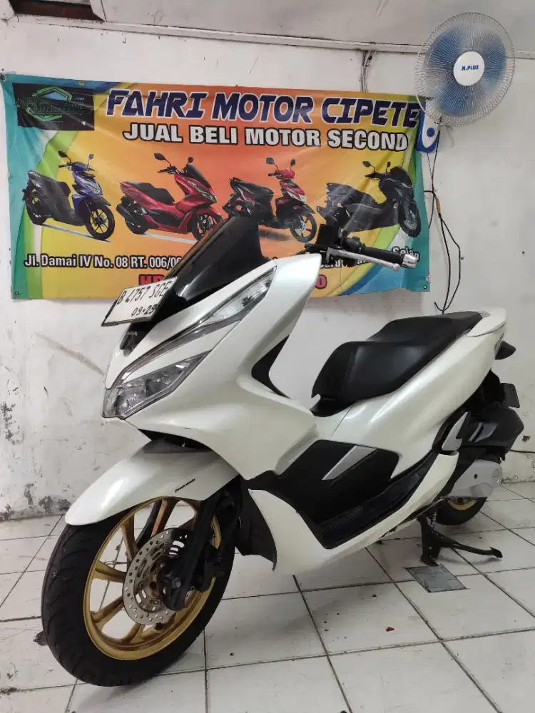 Honda PCX Tahun 2018 Lengkap