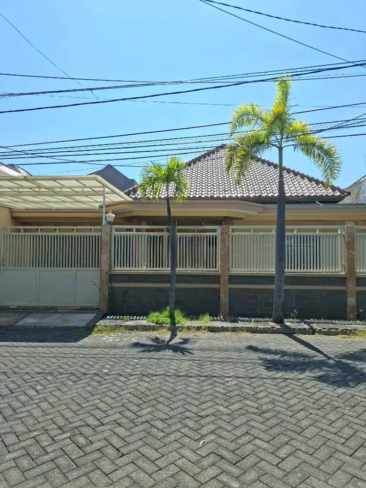 Disewakan Rumah Manyar Kertoadi