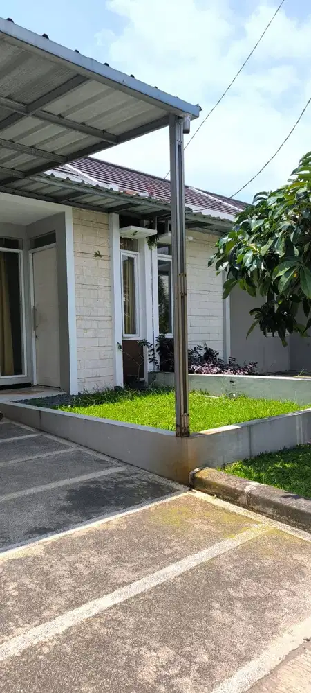 Disewakan Rumah 1 Lantai di Taman Kopo Indah 5