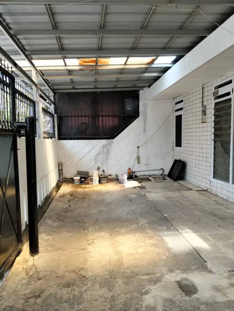 Dijual Rumah 1,5 Lantai Siap Huni di Dian Permai Bandung