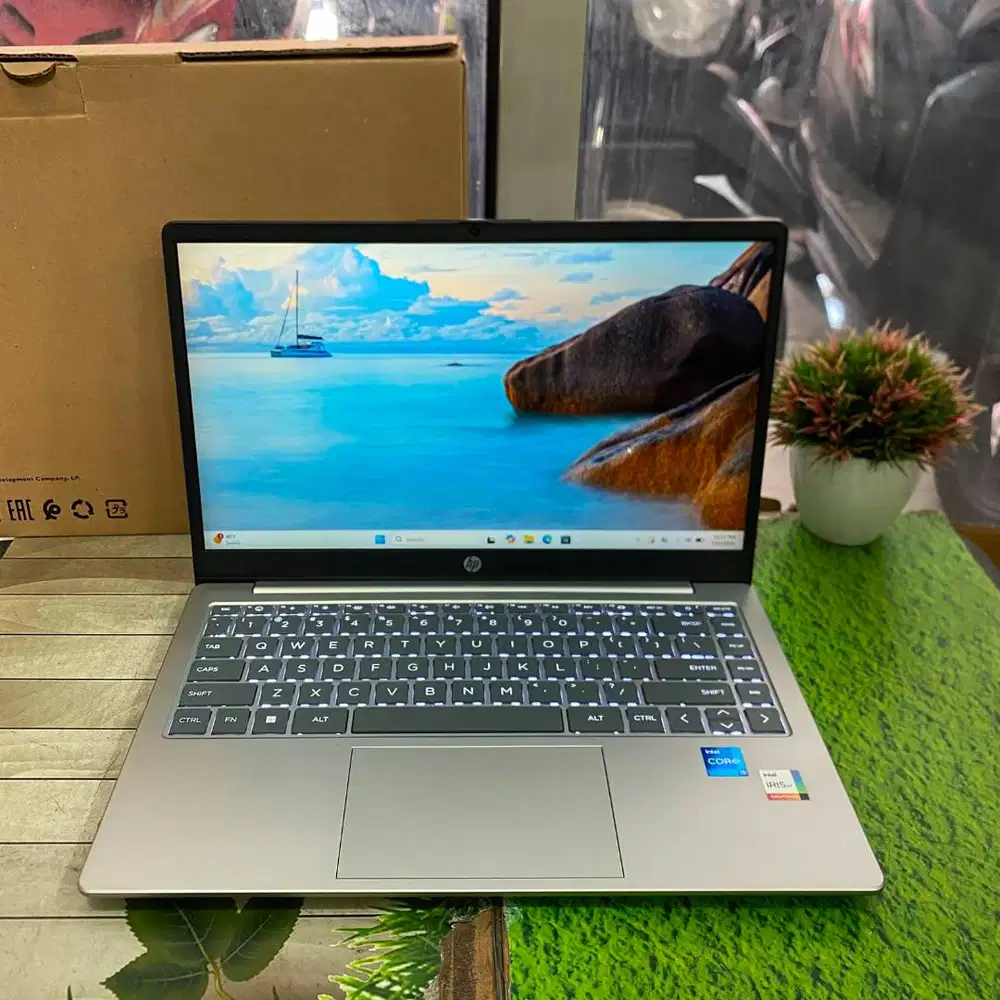 New HP 14-ep0001TU Core i5-1335U RAM 8GB SSD 512GB 14 IPS Windows 11