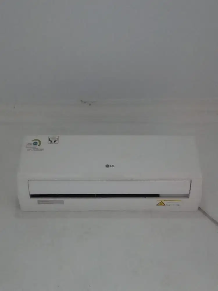 AC Second LG Split Tipe Standar 1/2 PK