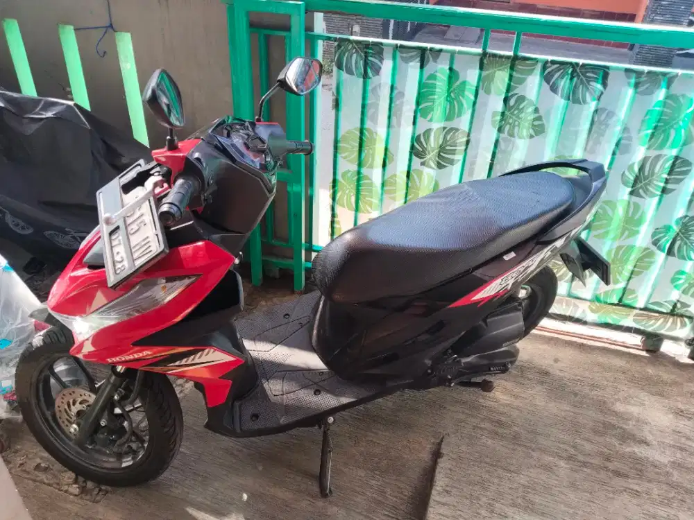 DI JUAL HONDA BEAT MERAH HITAM TH 2023