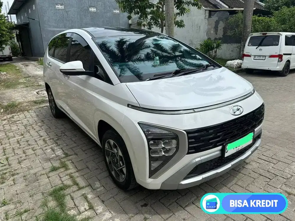 Stargezer Prime 2022 - Low KM - Captain Seat - PERTAMAX