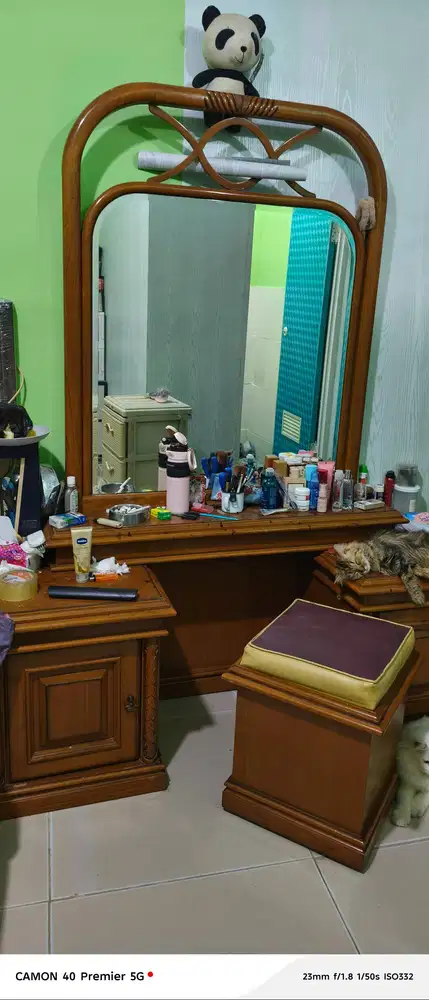 Meja Rias kayu jati