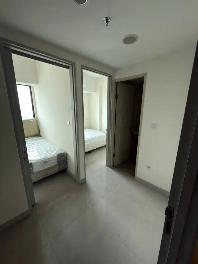 Disewa Cepat Apartemen Osaka Riverview, Pik 2, View Luar, 2BR ,Tahunan