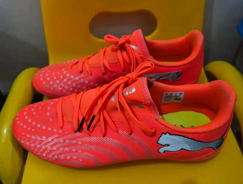 Sepatu Bola PUMA FUTURE 9 PLAY FG/AG* (ORI 2nd)