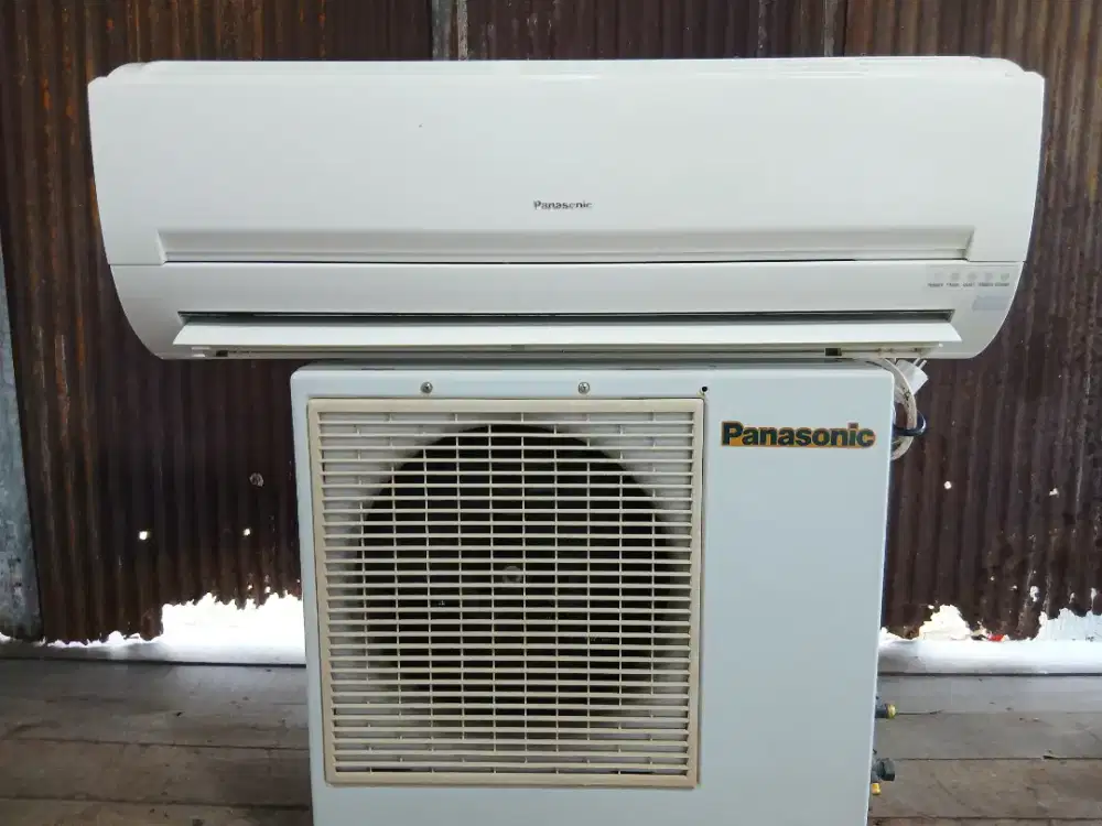 MENJUAL AC BEKAS 1/2 PK KOMPLIT