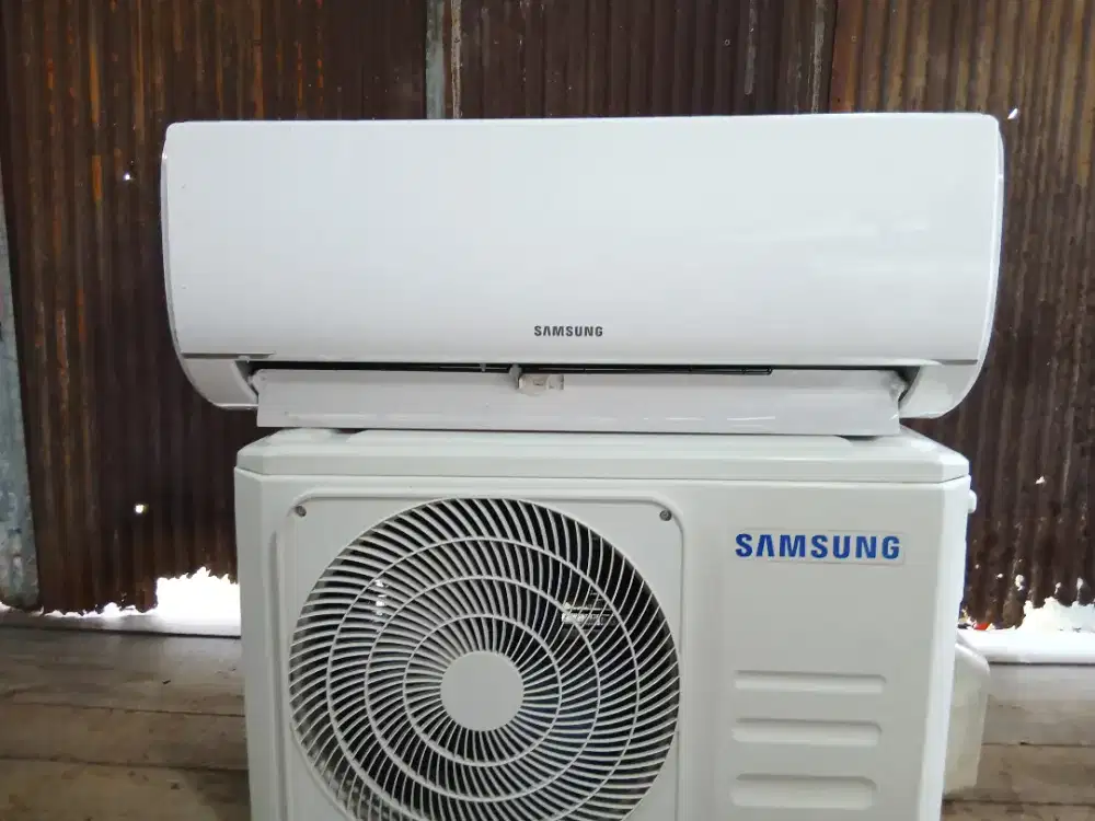 MENJUAL AC BEKAS 1/2 PK KOMPLIT