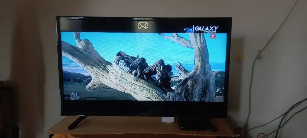 TV 32 inch Panasonic