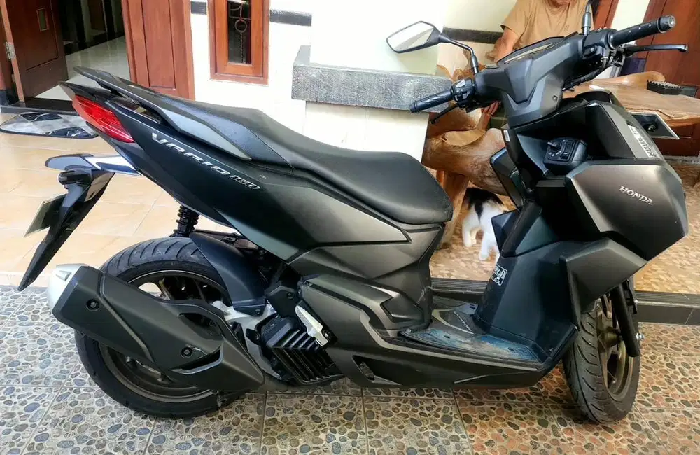 Honda Vario 2025 mulus KM rendah- milik pribadi