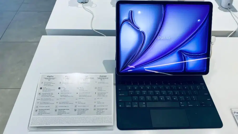 iPad Air (model 13 inci)¹