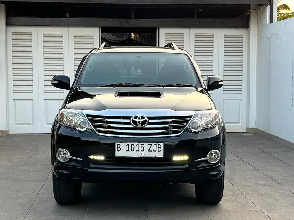 Toyota Fortuner VNT Metik Disel 2015 Bebas Laka Dan Banjir