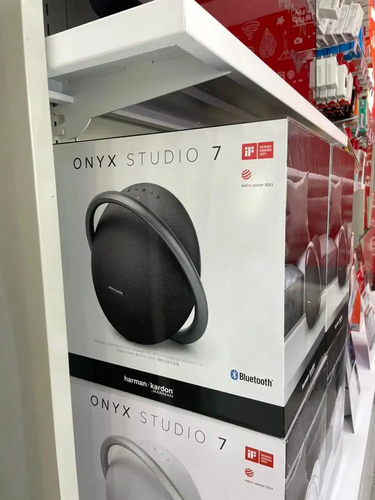 Harman Kardon Onyx Studio 7