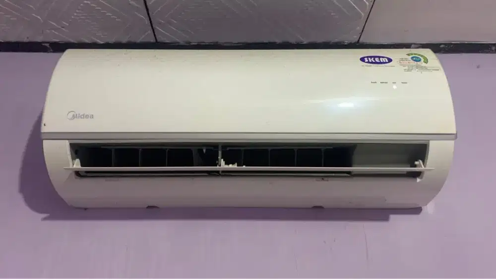 Manukari AC second baik & rusak
